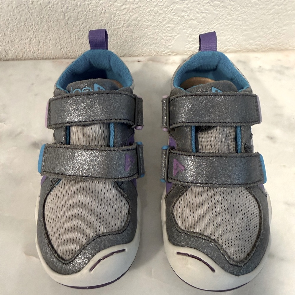 Brand NEW Little Kids Plae Sneaker Size 8.5